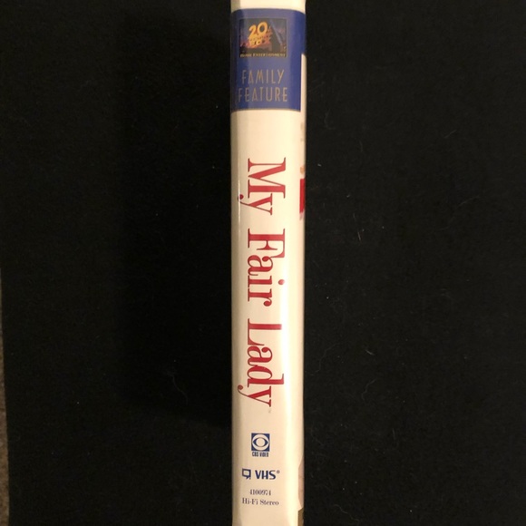 “My Fair Lady” on VHS Starring Audrey Hepburn - Excellent Condition - 1964 📼 - Picture 3 of 4
